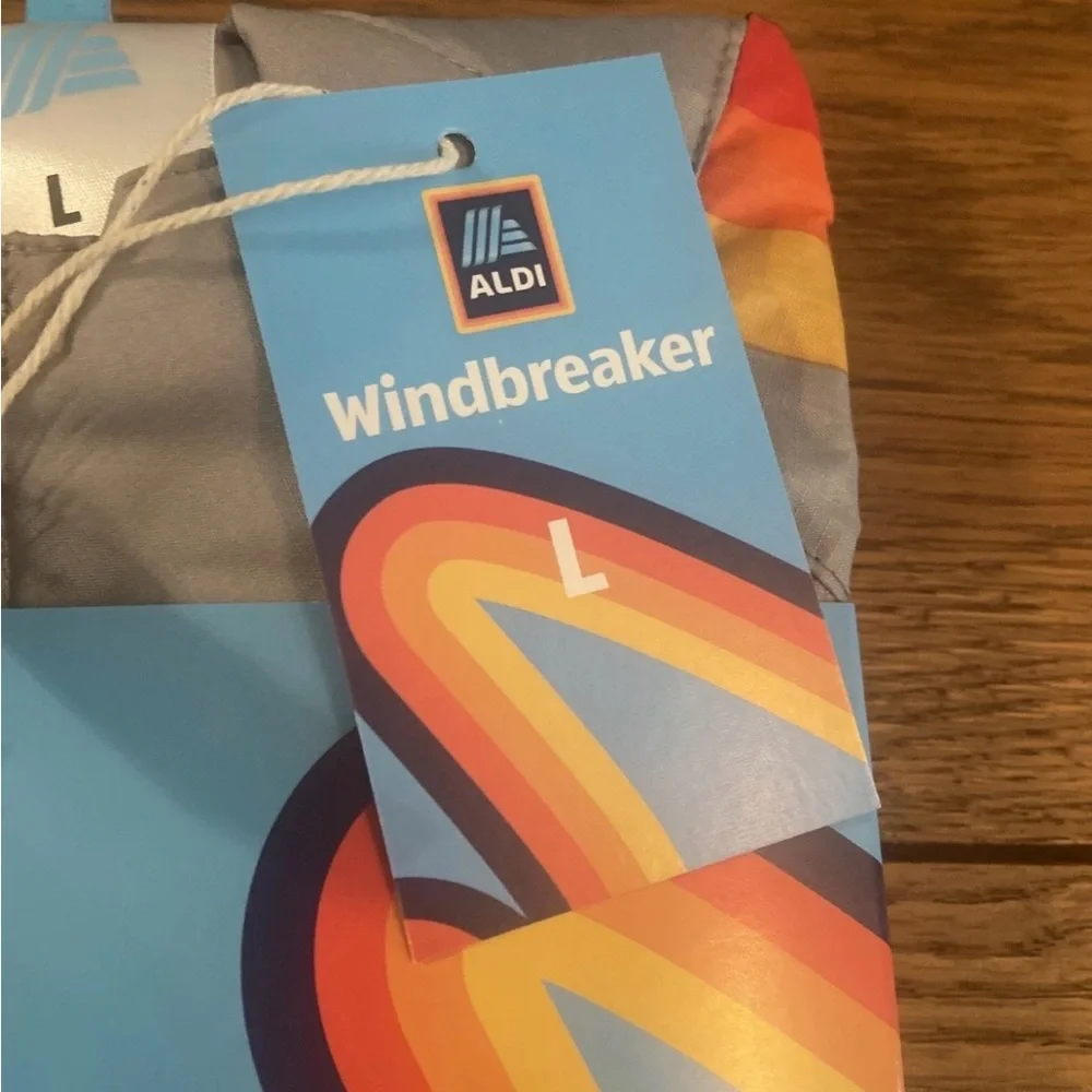 Aldi Gear Capsule Gray Windbreaker Jacket Large 2023 Full Zip - Picture 2 of 5